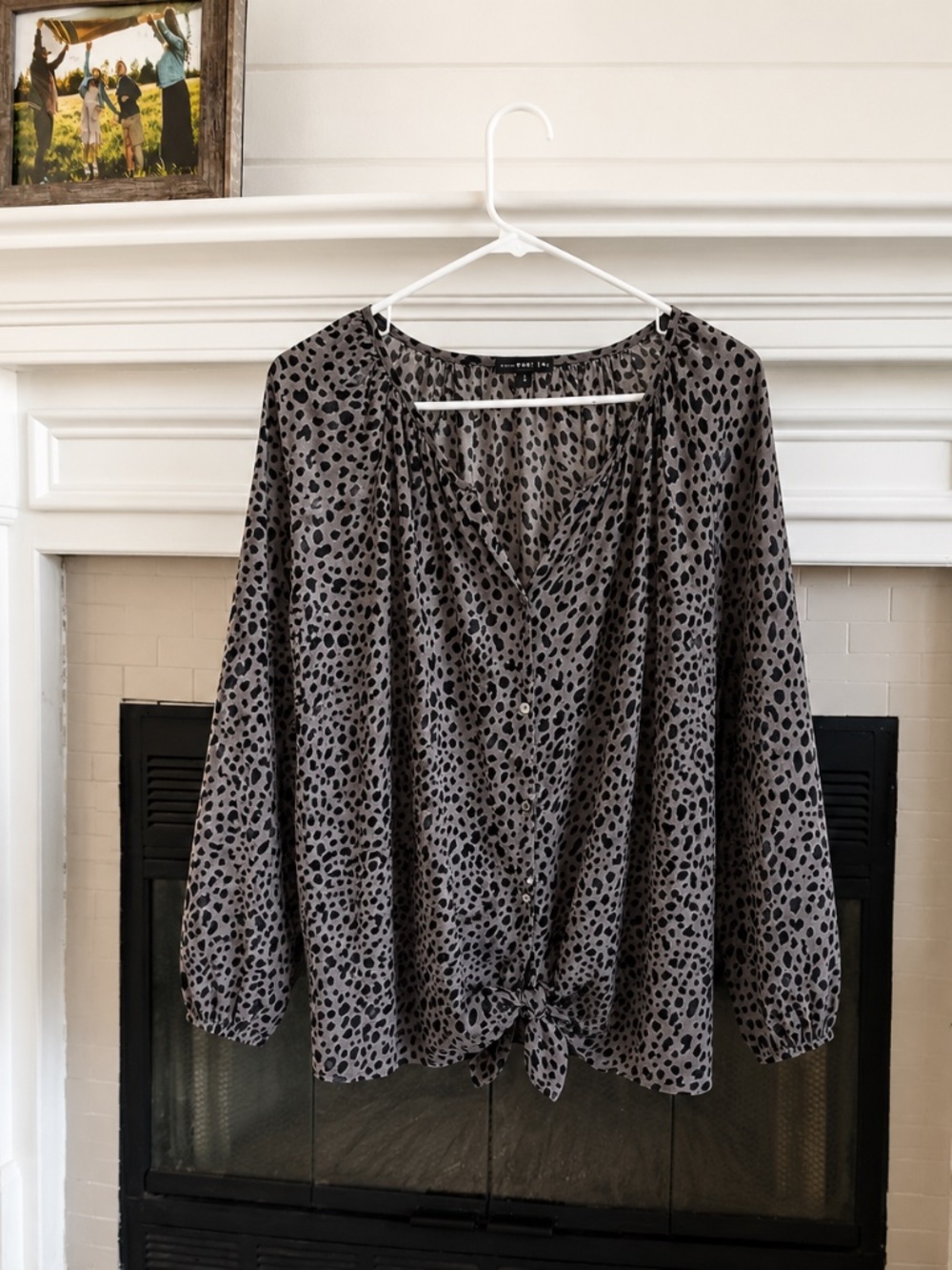 Nine West Animal Print Tie Front Blouse Gray & Black Size XL
